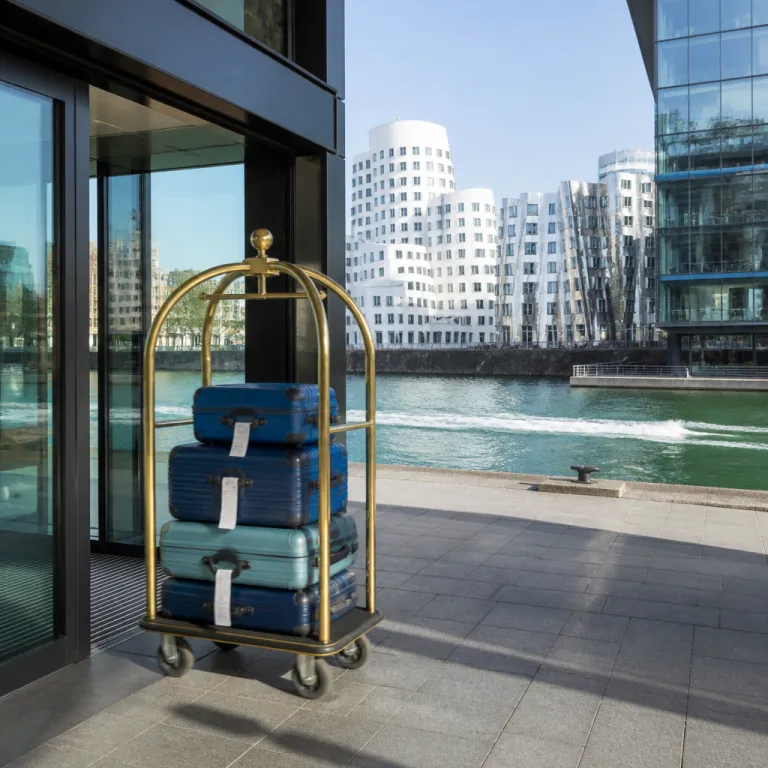 Medienhafen Düsseldorf: Architektur-Highlights und Hoteltipps für Ihren Aufenthalt
