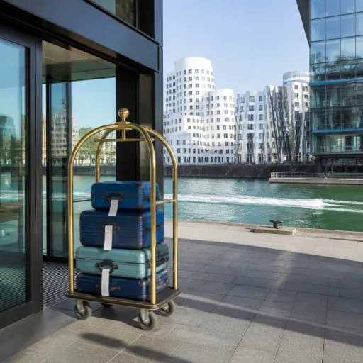 Medienhafen Düsseldorf: Architektur-Highlights und Hoteltipps für Ihren Aufenthalt